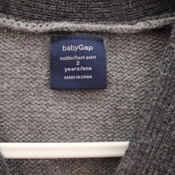 GAP Boys Grey Wool Blend Sweater Vest  2 - Picture 3 of 5